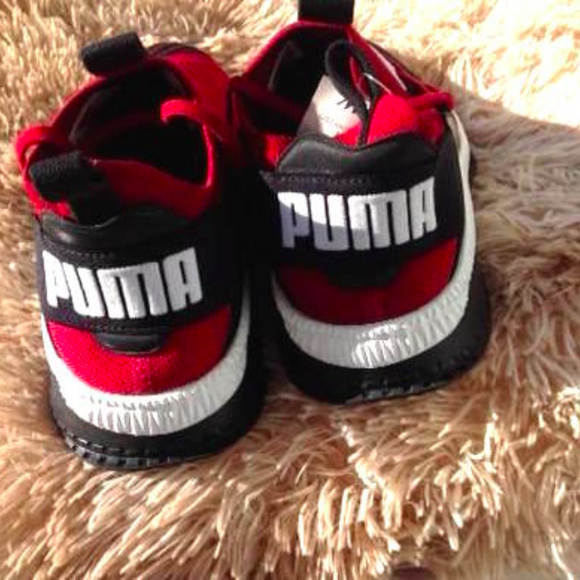 Puma Men Tsugi Jun Red Dahlia Black White Sneakers - Picture 8 of 8